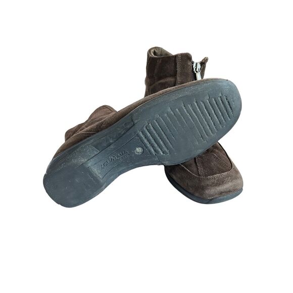 AQUATALIA Womens 6 Weatherproof Quilted Suede Boots - Picture 10 of 11